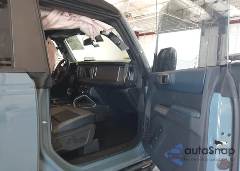 2022 Ford Bronco Outer Banks z USA, uszkodzony, nr VIN 1FMDE5BHXNLA74952